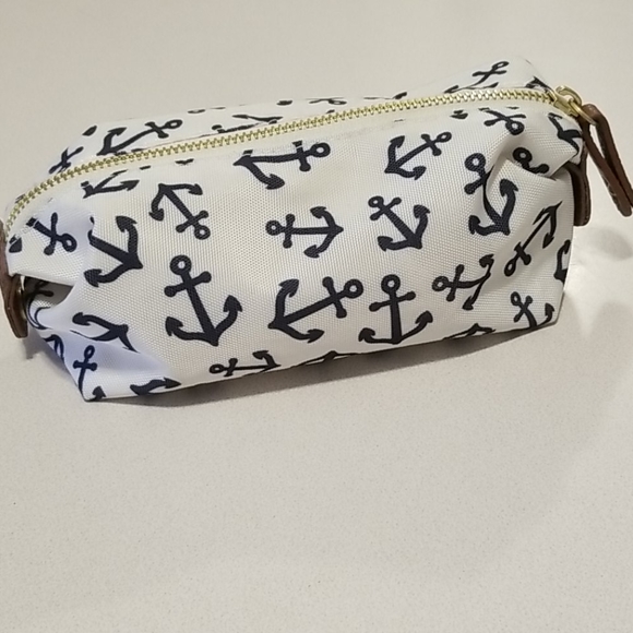 Old Navy Handbags - White make up case with blue anchor design